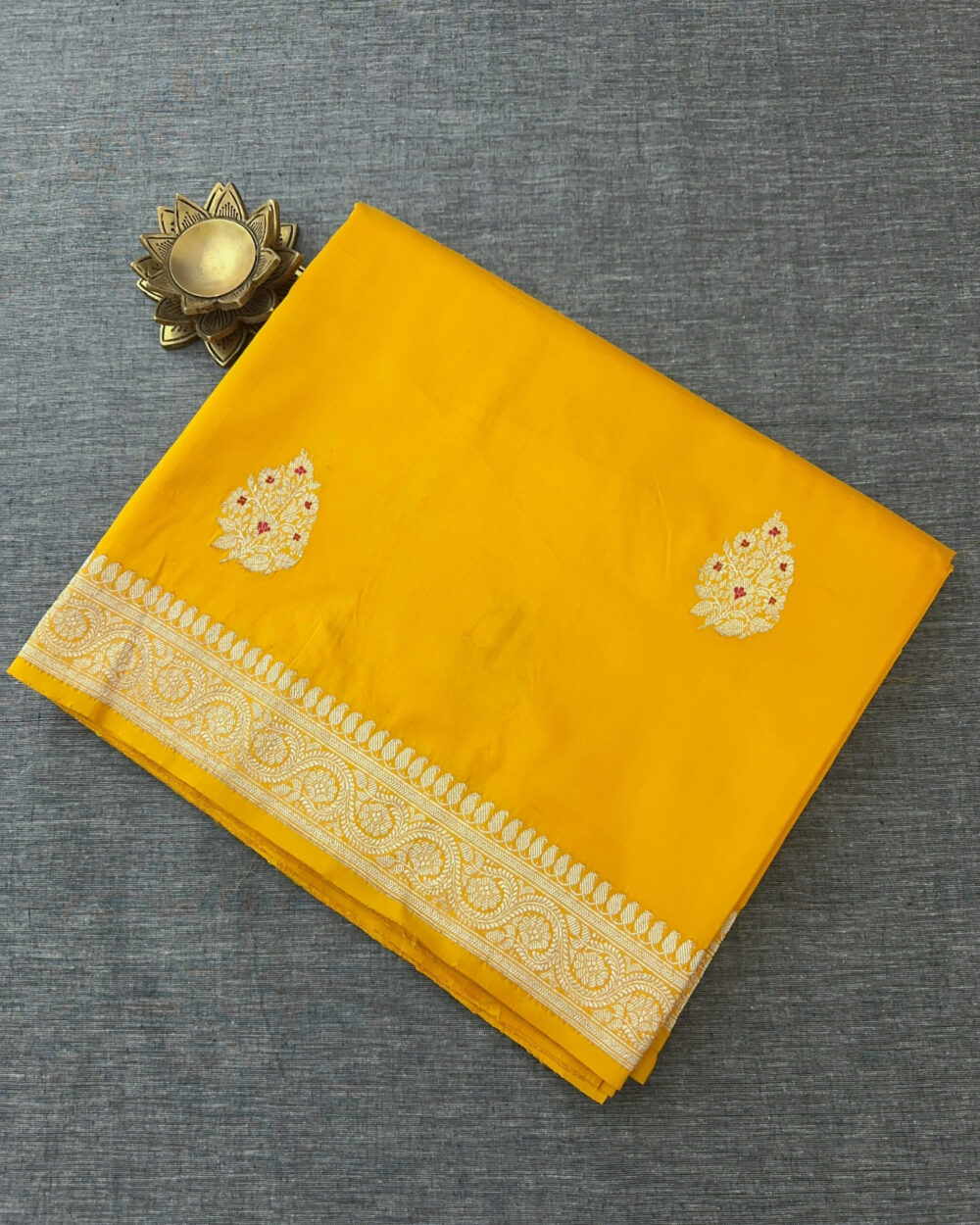 Golden Yellow Silk Saree - Image 3