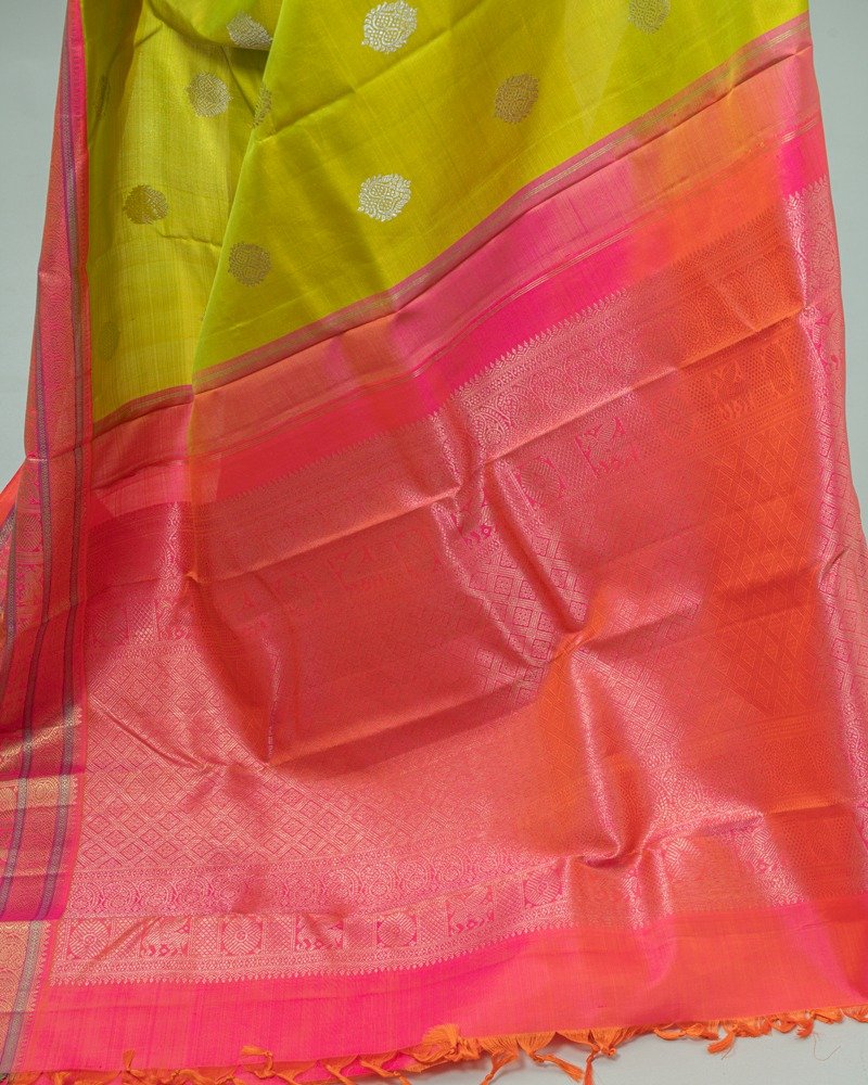 Lime Green Kanjivaram saree - Image 5