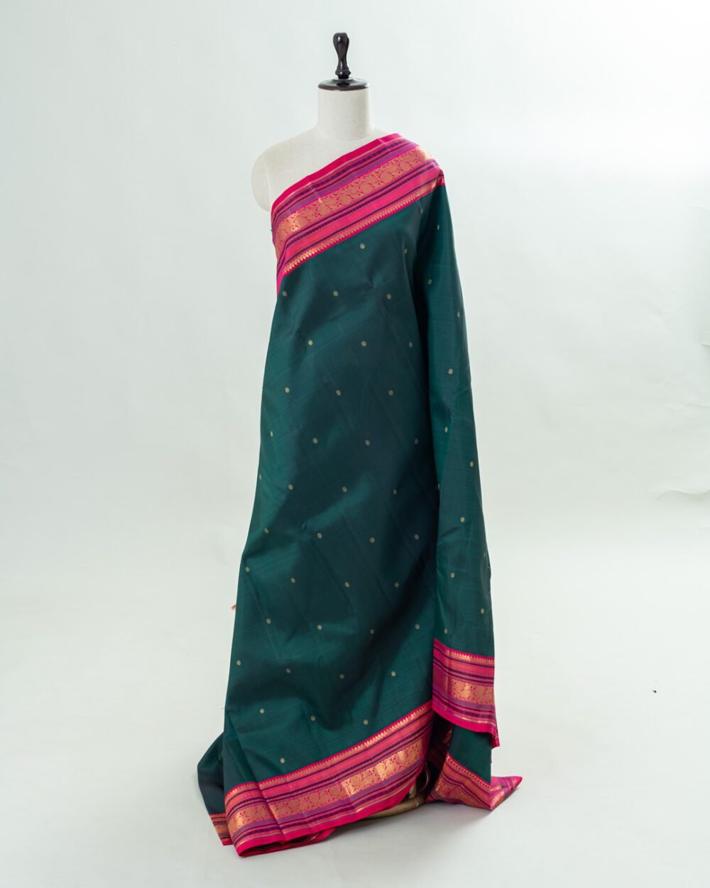 Elegant Bottle Green Kanjivaram silk saree