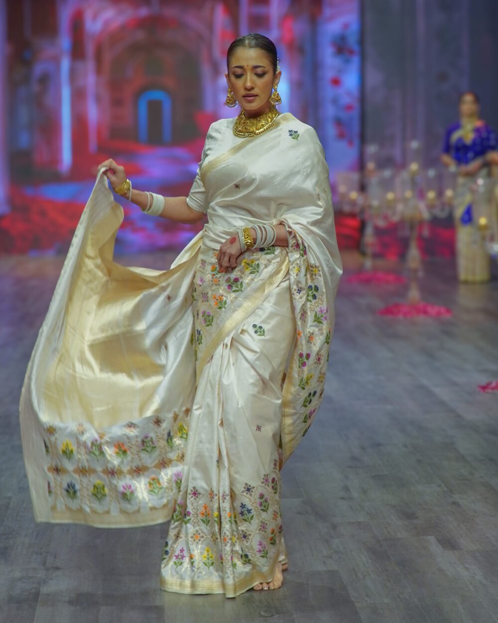 White Banaras Handloom Silk Saree