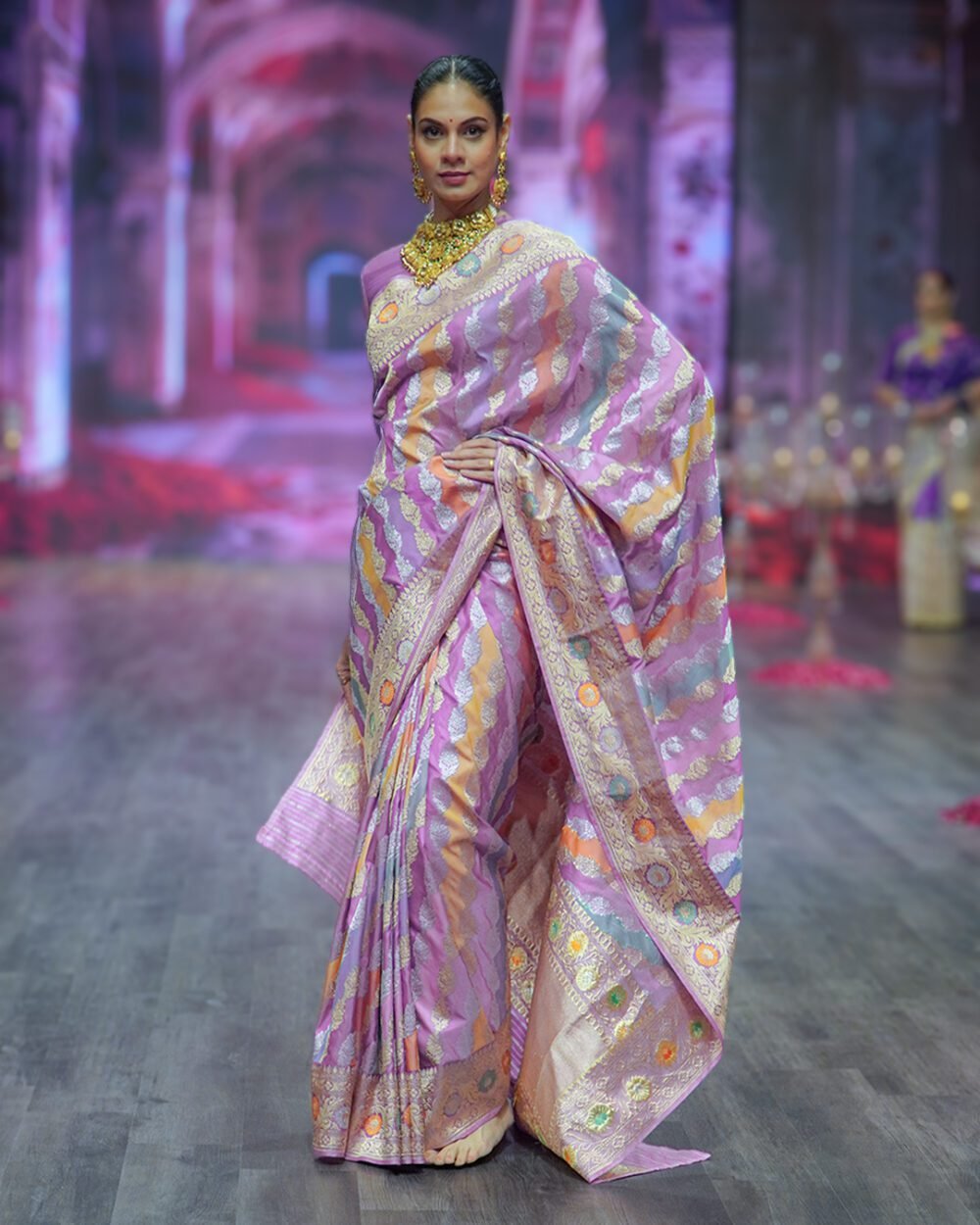 Mauve Rangkat Banaras Handloom Silk Saree