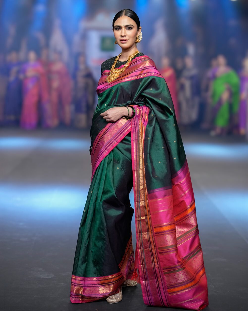 Bottle Green & Pink Kanjivaram Handloom Silk Saree