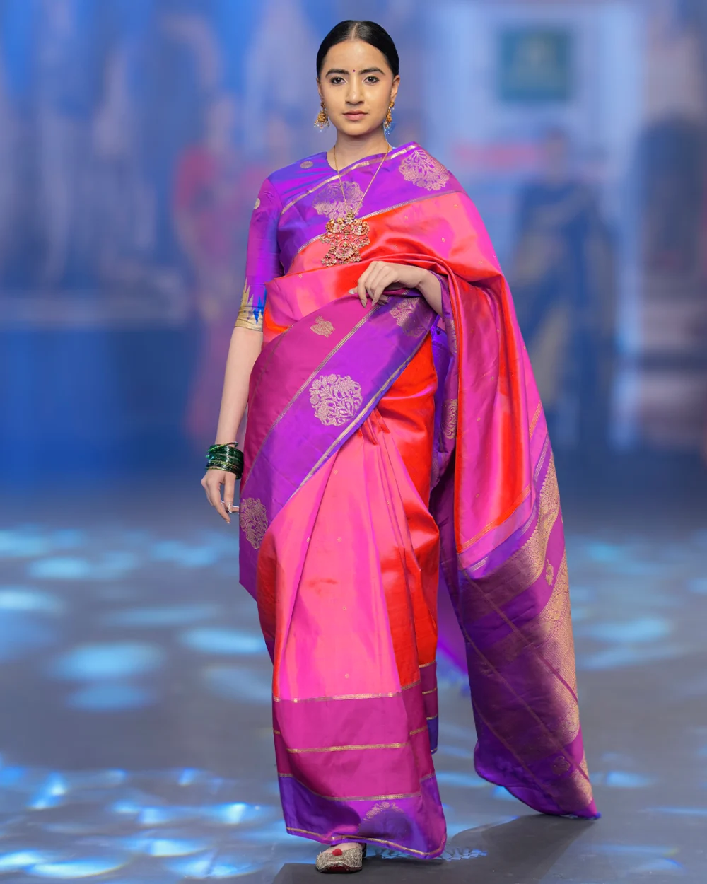Orangish Pink & Magenta Kanjivaram Handloom Silk Saree