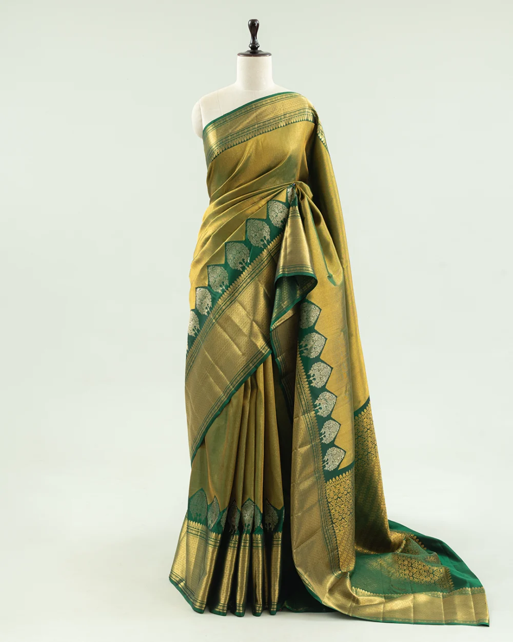 Bottle Green Kanjivaram Handloom Silk Saree