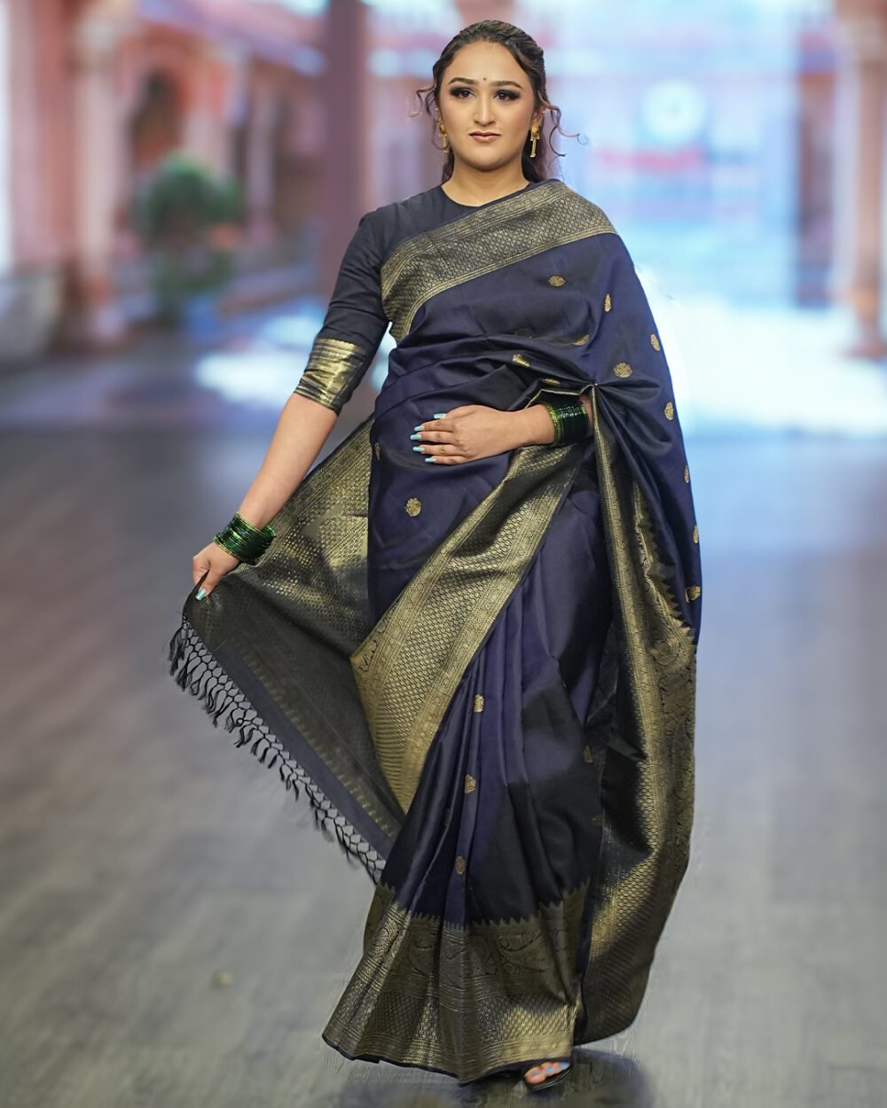Deep Navy Blue Kanjivaram Handloom Silk Saree