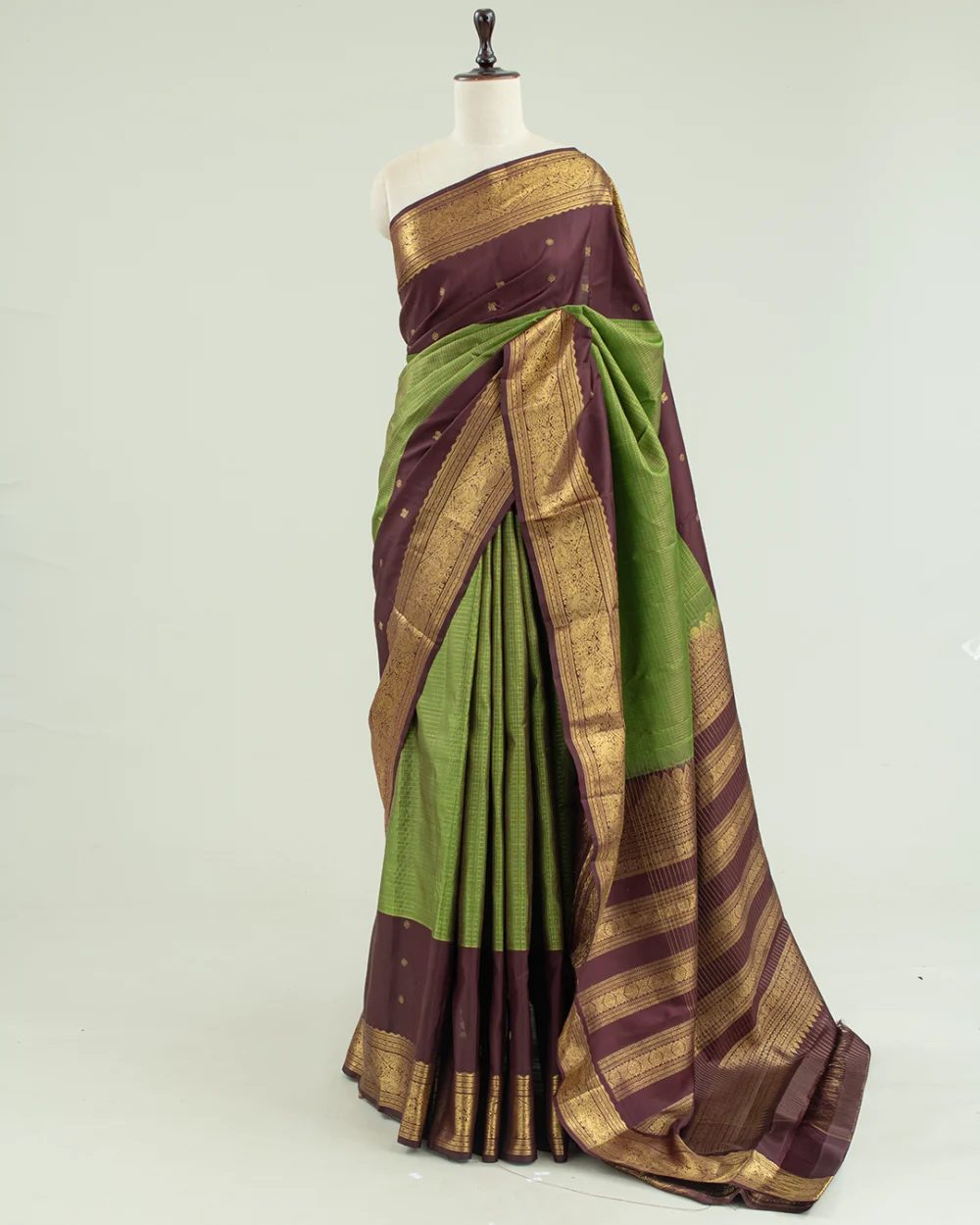 Mehendi Green veldhari Kanjivaram Handloom Silk Saree